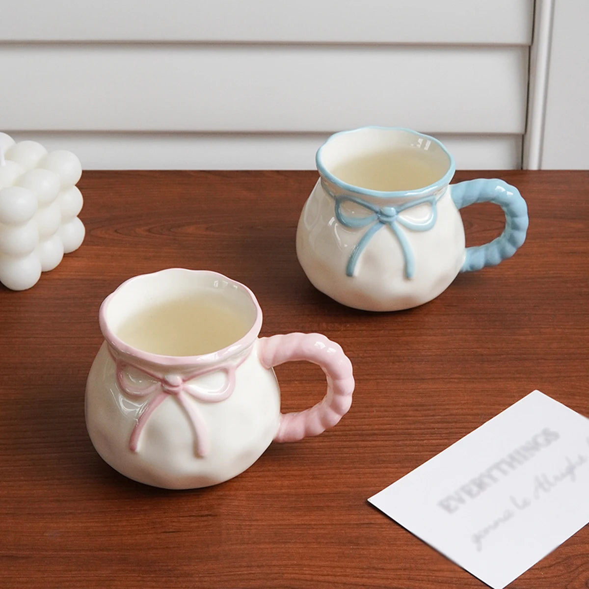 1Pc Ceramic Cup with Bowknot Design, Small Capacity Coffee Cup with Bowknot Handle, Household Daily Drinking Cup, Suitable for Afternoon Tea and Black Tea, Suitable for Espresso Cups in Restaurants and Cafes, Gift for Giving