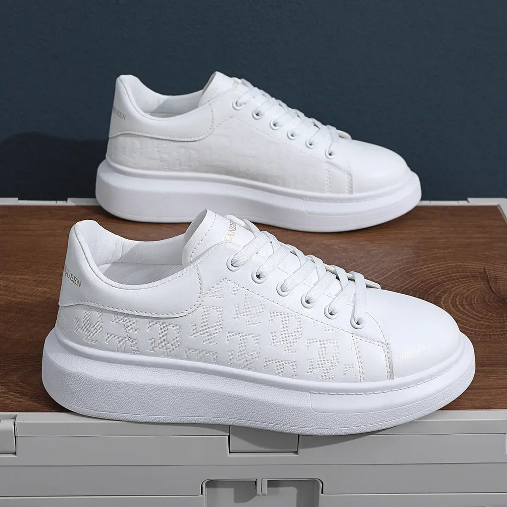 2026 Men's Casual Shoes Spring and Autumn Flat-soled Casual Leather Shoes Sports Shoes Black and White Men's Thick-soled Shoes