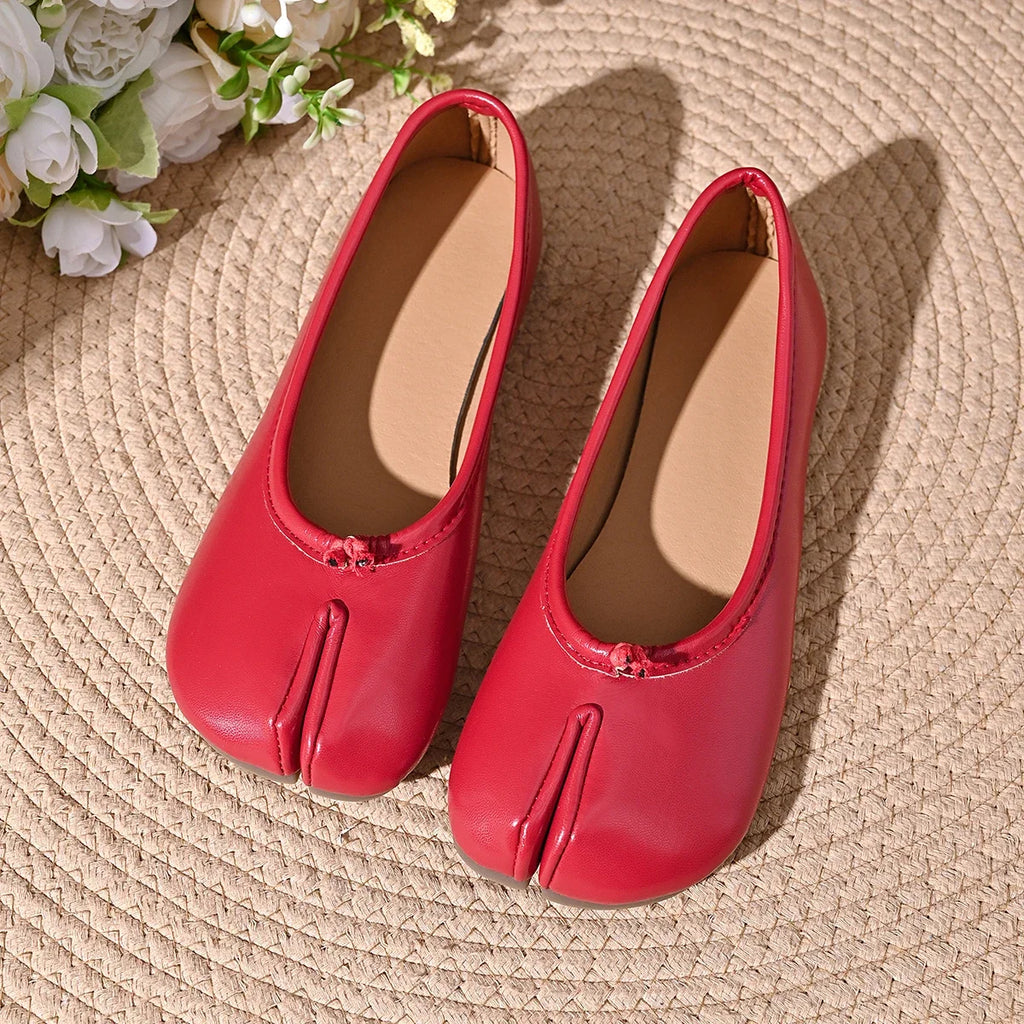 Japanese Style Tabi Ninja Shoes Women Cozy Leather Flats Split Hoof Toe Loafers Femme Mary Jeans Mocasines Ladies Ballerina Shoe