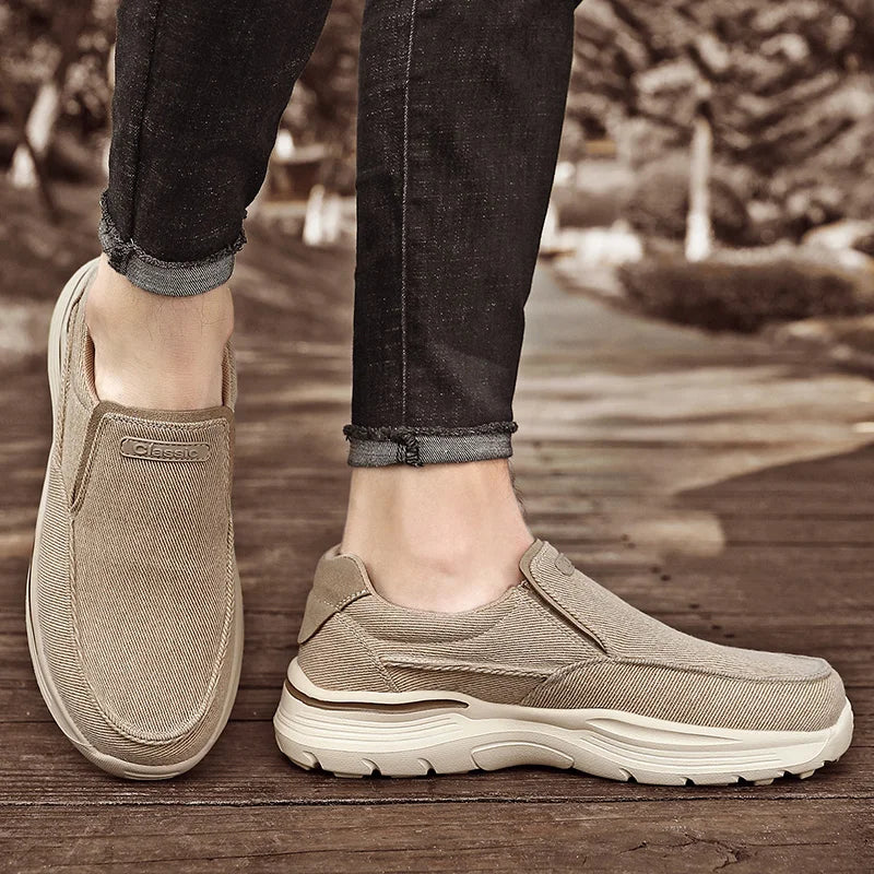 Men's Casual Shoes Canvas Breathable Loafers Men 2025 New Male Comfortable Outdoor Walking Shoes Classic Loafers Men Sneakers