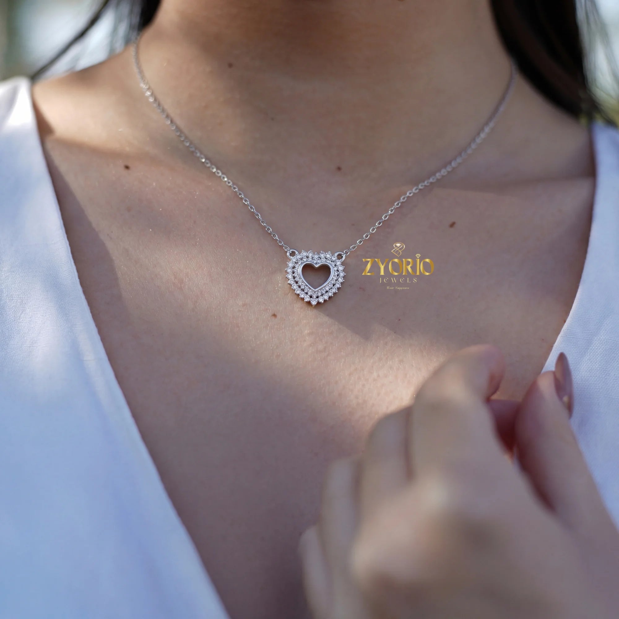 Gold Plated Halo Heart Diamond Pendant with Link Chain-Luxury Engagement Wedding Party Anniversary Jewelry