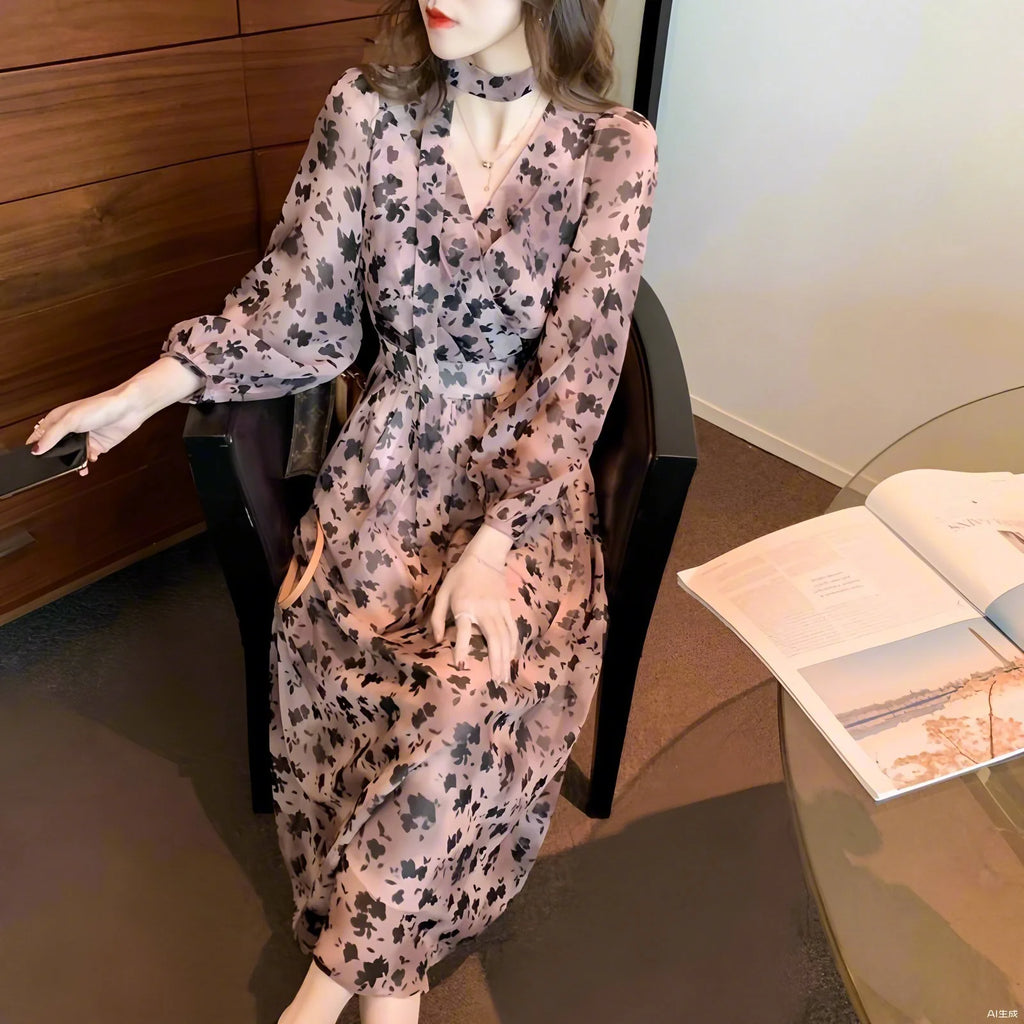 Women's chiffon lantern sleeve big swing dress V-neck floral long dress spring and summer French dress