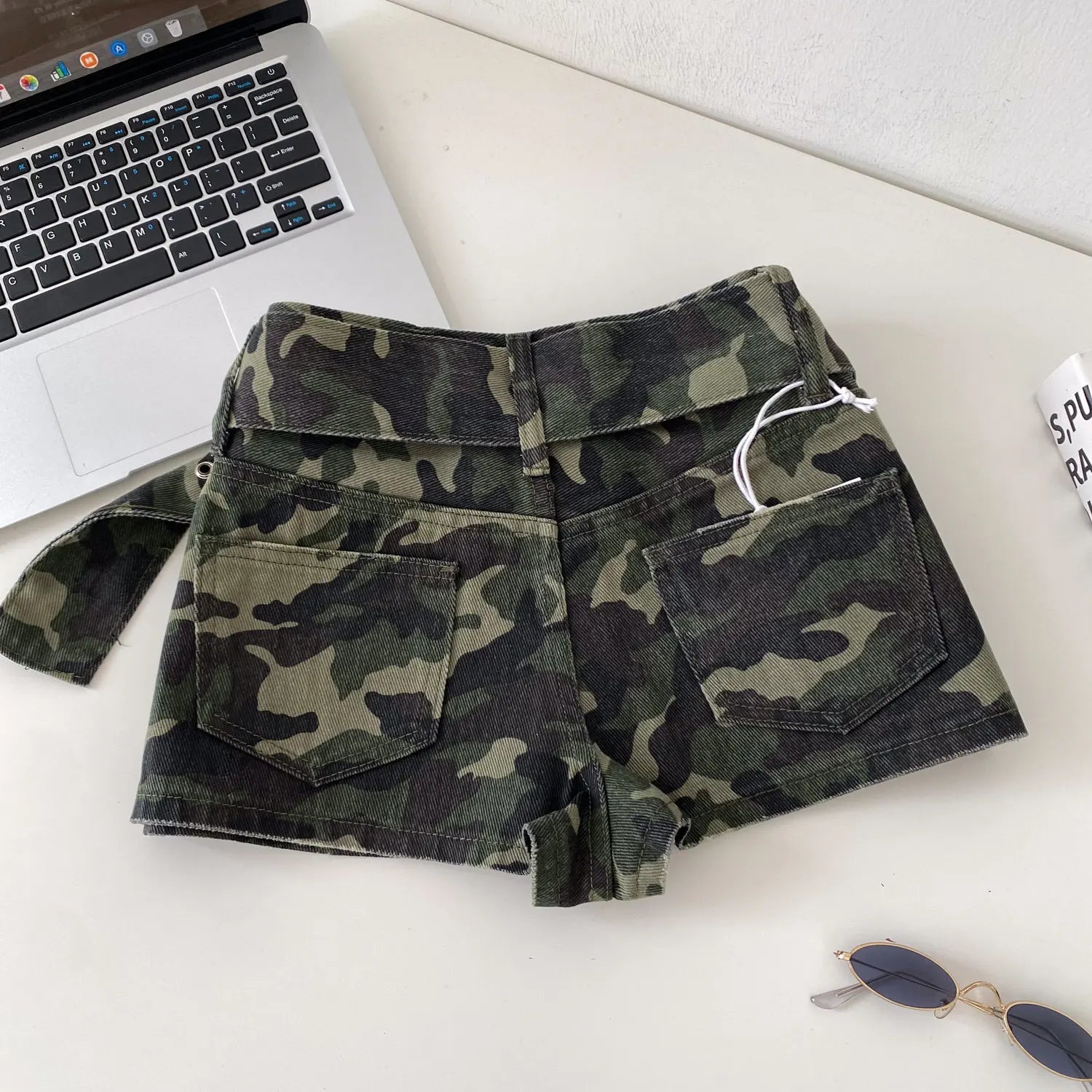 American Retro High Waist Denim Shorts Women Summer Ripped Mini Hot Girl Style Street Fashion Versatile Daily Casual Jeans Women