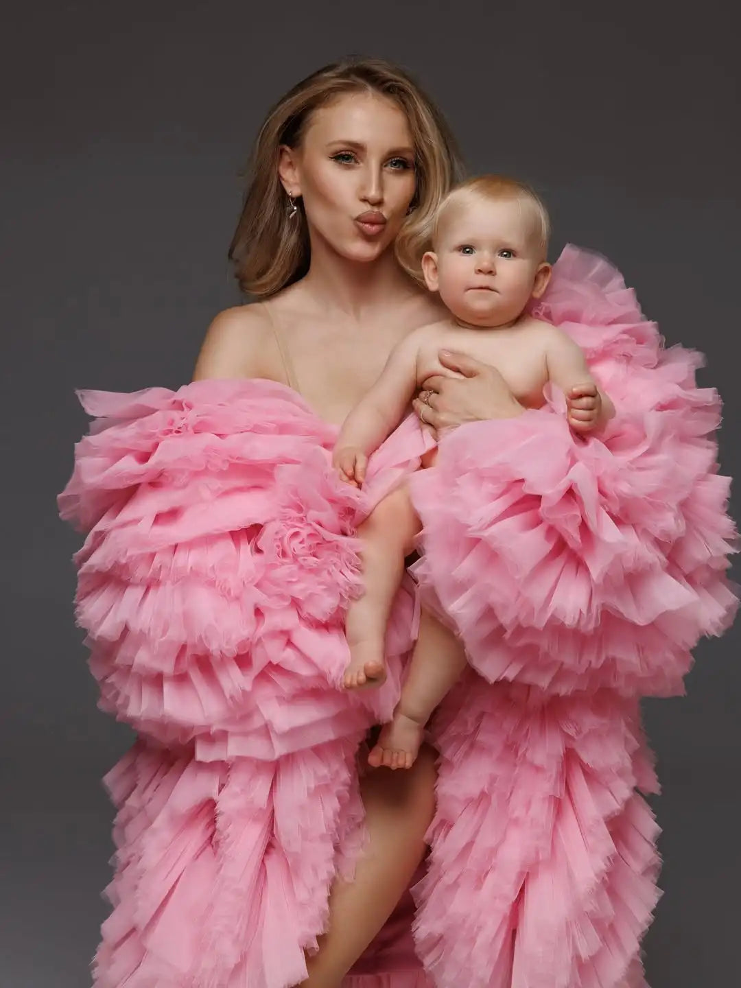 Cute Pink Puffy Tulle Jacket Women Full Sleeves Volume Coat Female Oversize Jacekt Outerwear Coat Custom Maternity Robe Dress