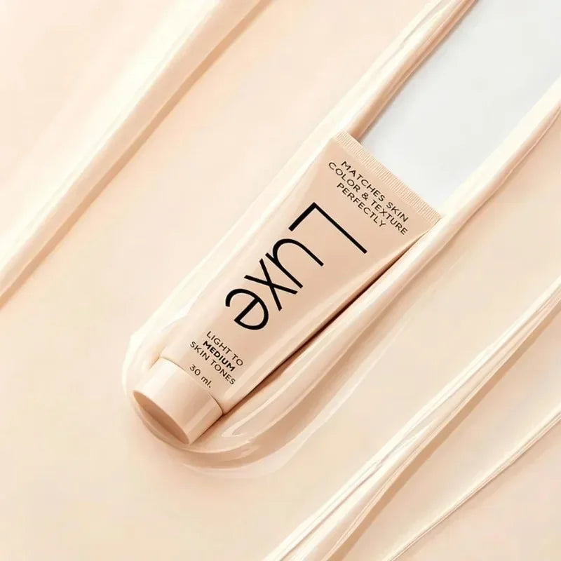 New Luxe-Color Changing Foundation 'No-Makeup Makeup' Look with Concealer Power Obedient Suitable for Fair To Medium Skin Tones