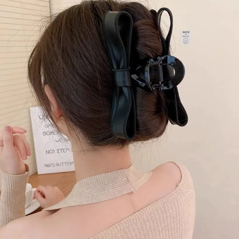 1pc Korean-style PU leather black bow hair clip for women, large shark clip for the back of the head, elegant hair accessory
