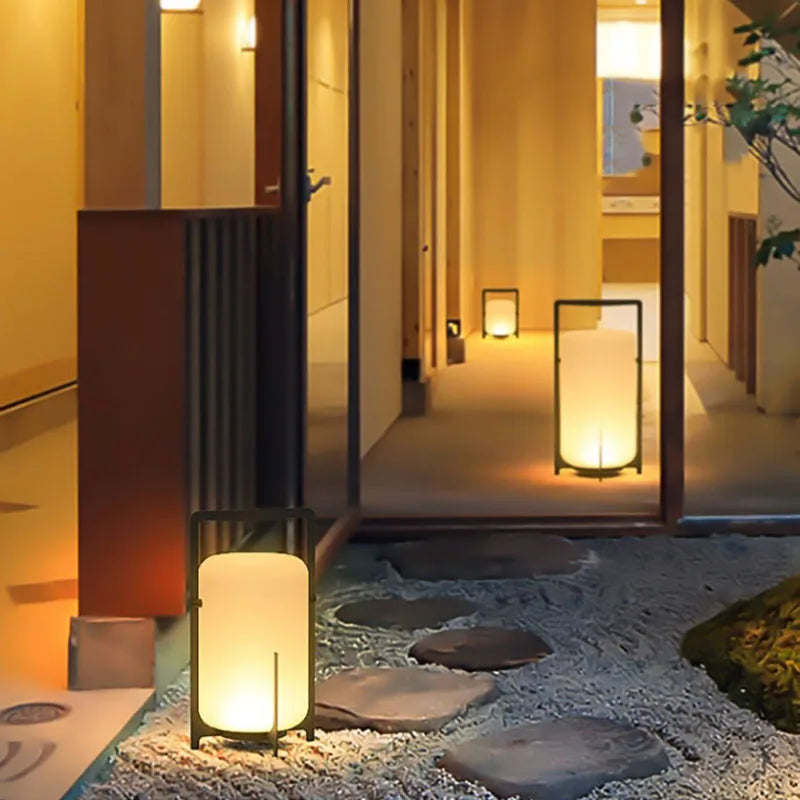 Modern Outdoor Indoor Floor Lamp White Acrylic Black Metal Lighting Floor Light For Garden Hotel Parlor Dining Room Bedroom