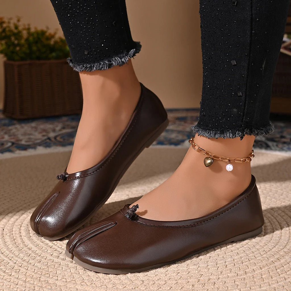 Japanese Style Tabi Ninja Shoes Women Cozy Leather Flats Split Hoof Toe Loafers Femme Mary Jeans Mocasines Ladies Ballerina Shoe