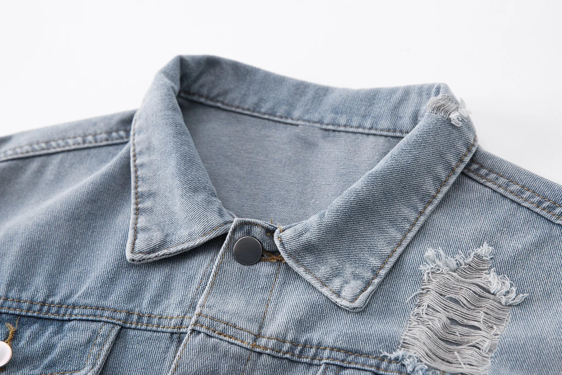 2026 Spring and Autumn American Retro Washed and Dyeed Hole Denim Jacket Men's Design Sense