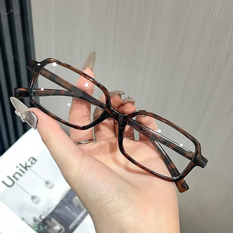 Black Square Small Frame Myopia Glasses Anti Radiation and Anti Blue Light Ultra Light Myopia Glasses Prescription 0 To -4.0
