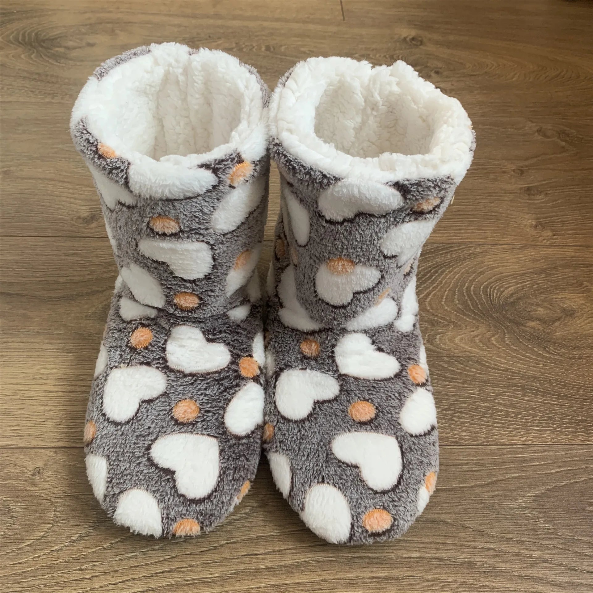 1 Pairs Women Slippers Autumn Winter Home Warm Padded Thickened Colorful Love Mid-calf Non Slip Women Floor Shoes Zapatos