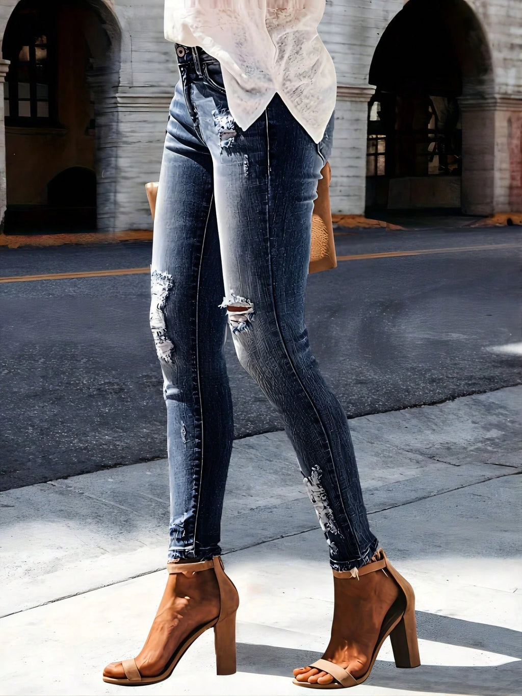 Women's Casual Elegant Party Solid Color Washed Cat Whisker Pattern Denim Ripped Skinny Jeans Tapered Pants Simple Daily Wear