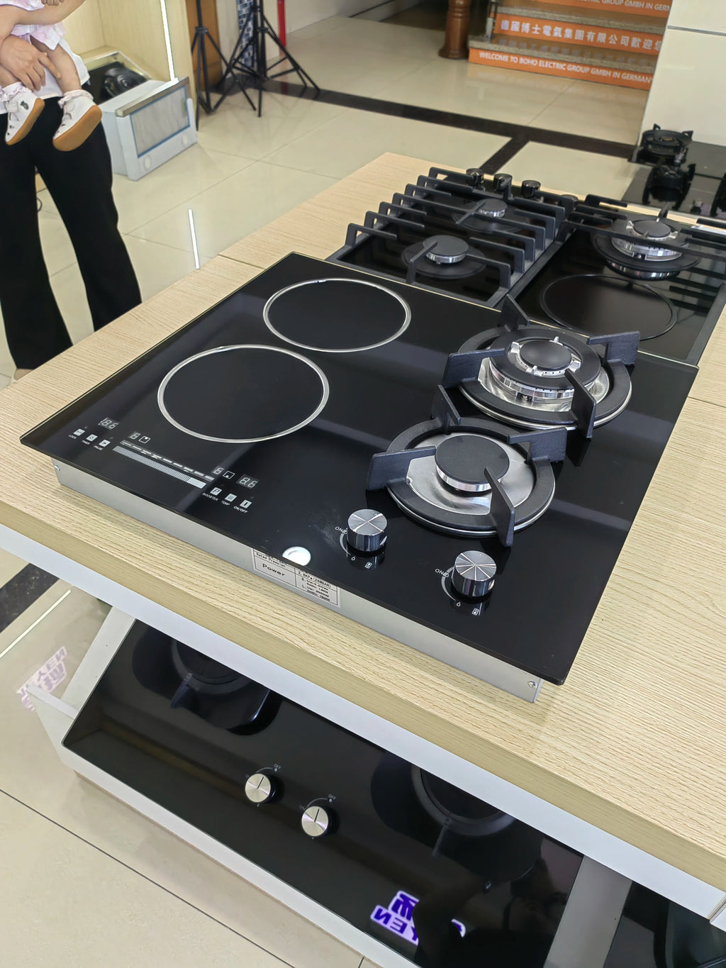 New Products Kitchen Appliances Glass Panel 4 Burners Gas Induction Combined Hob