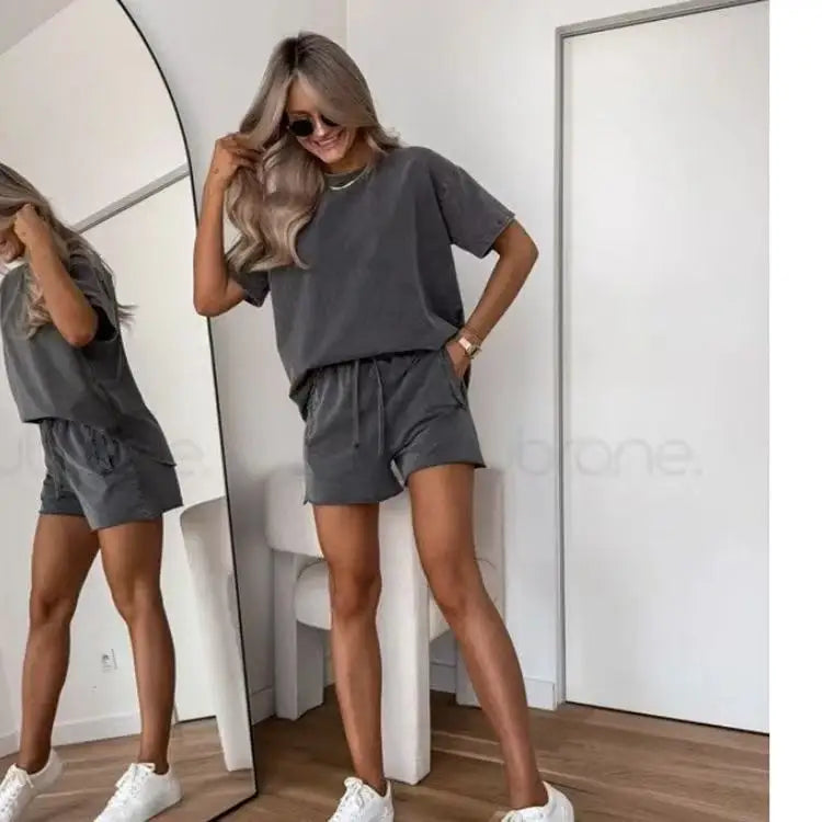 Simple Basic Shorts Set Solid Color Casual Comfortable Loose Temperament Daily Versatile Two-piece Set For Women 2026 Summer