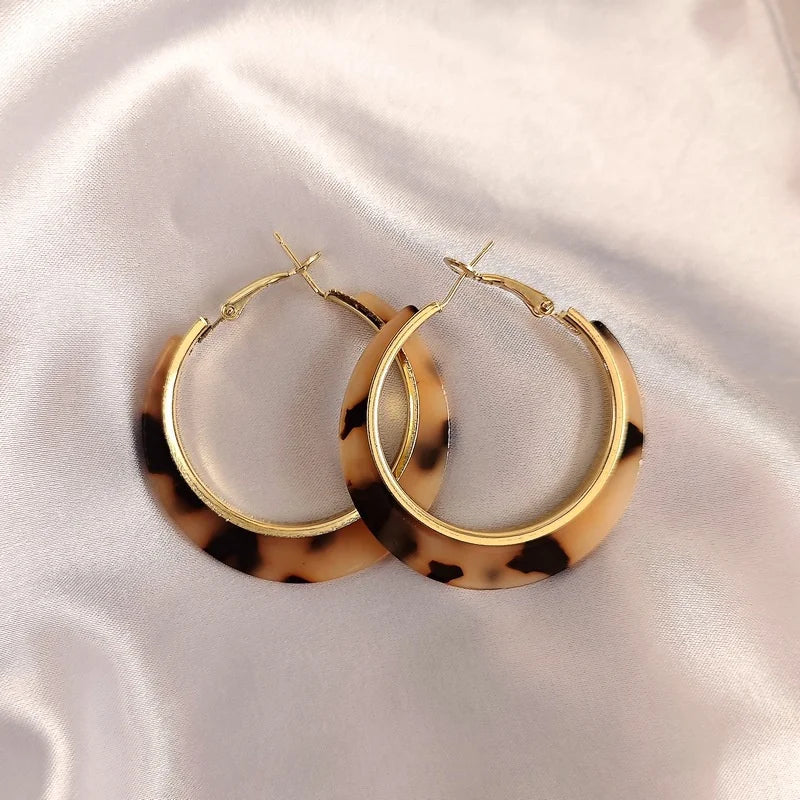 Trending Resin Leopard Circle Hoop Earrings Woman New In 2025 Fashion Jewelry Party Resin Nightclub Elegant Earrings Wholesale