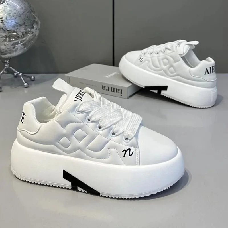 2025 Autumn New Men's Sneakers Round Head Lace-Up Casual Shoes Solid Color Fashion Platform Trend Board Shoes zapatillas hombre