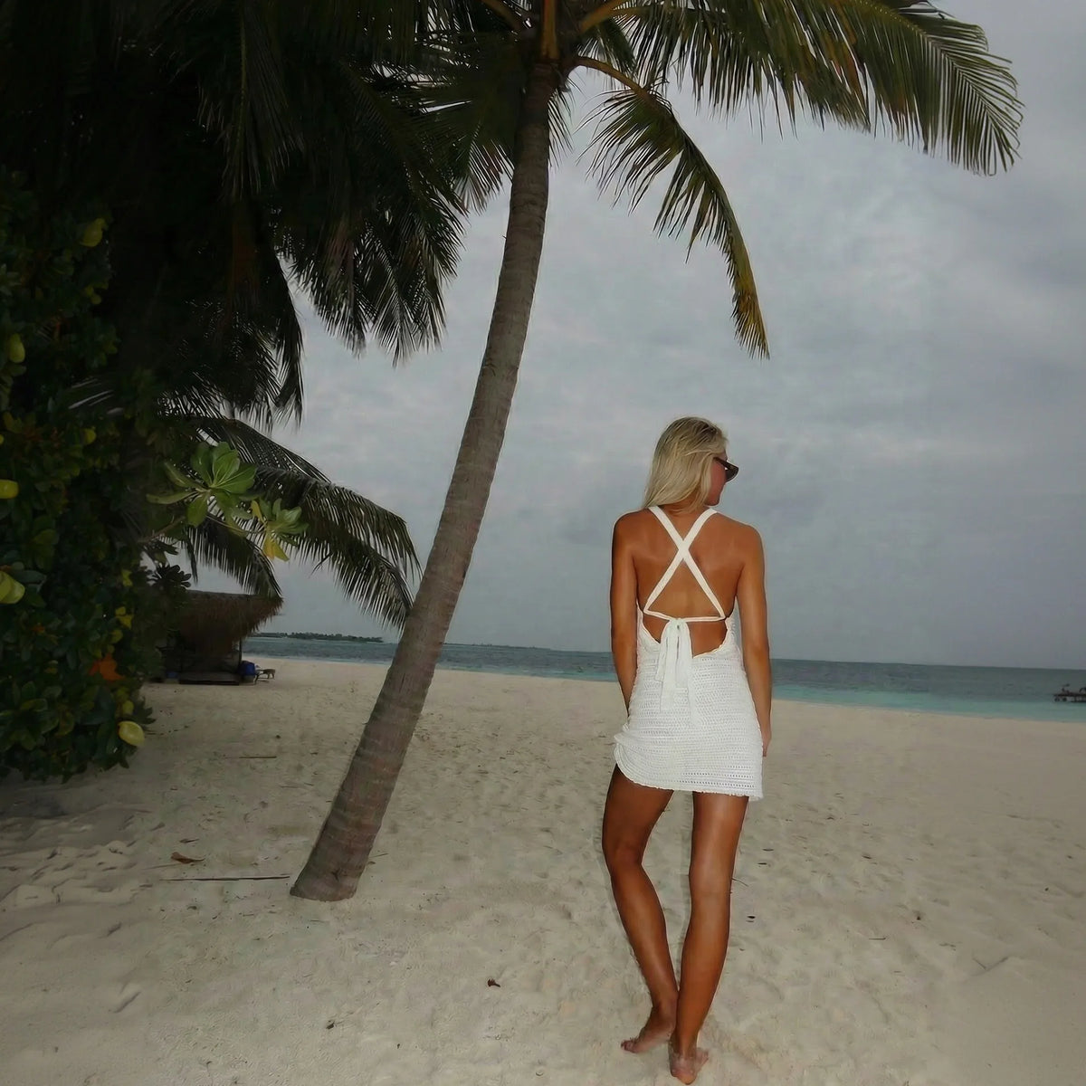 Sexy Women Knit Beach Dress Hollow-Out V-Neck Sleeveless Bikini Cover-Ups Dress Holiday Dress 2026 Summer Swimwear Beach