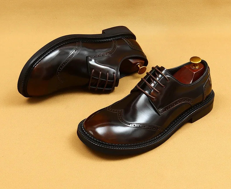 Retro Mens Dress Brogues Shoes Luxury Genuine Leather Round Toe Handmade Fashion Flat Autumn Black Wedding Social Shoes Man 2025