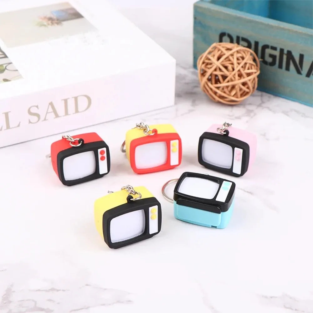 Creative Retro Television Keychain Miniature Television Tv Keychain Pendant Creative Children  Model  Led Keychain Home