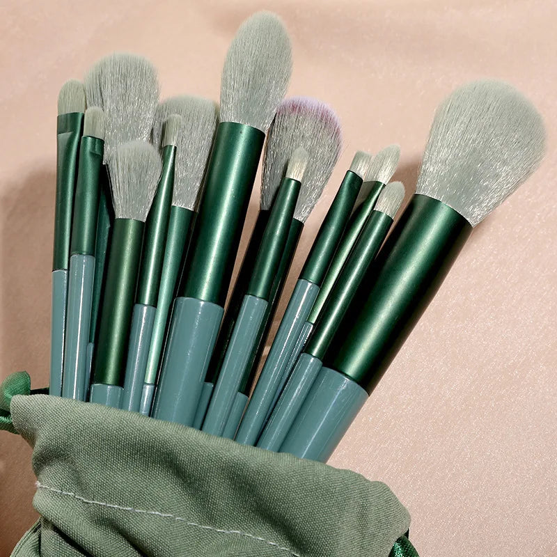 Makeup Brush Set 13Pcs for Beginners Velvet Drawstring Storage Bag Portable Travel Use For Powder Foundation Eyeshadow Blush