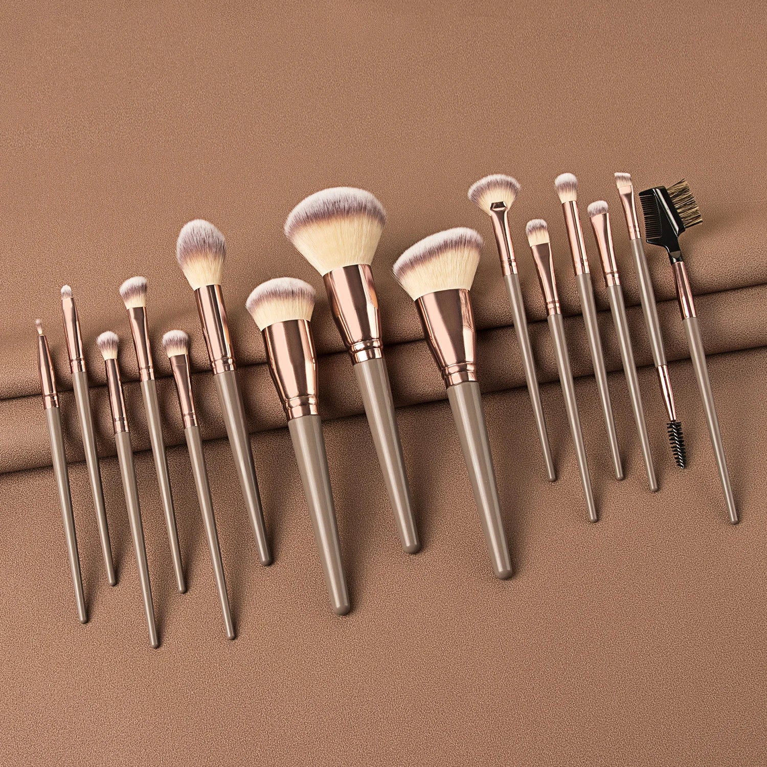 Makeup Brushes Set Face Eyes Make Up Brush Eyelash Eyeshadow Eyebrow Eyeliner Foundation Powder Blush Highlight Lips Brush