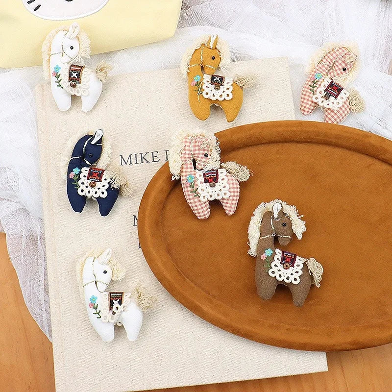 Adorable Pink Plaid Horse Brooch 3D Stuffed Fabric Embroidered Pony Pin for Girls Hair Clip Bag Charm Kawaii Animal Gift