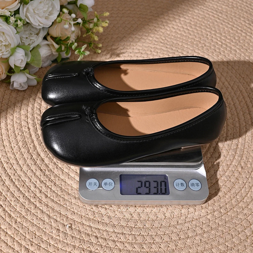 Japanese Style Tabi Ninja Shoes Women Cozy Leather Flats Split Hoof Toe Loafers Femme Mary Jeans Mocasines Ladies Ballerina Shoe