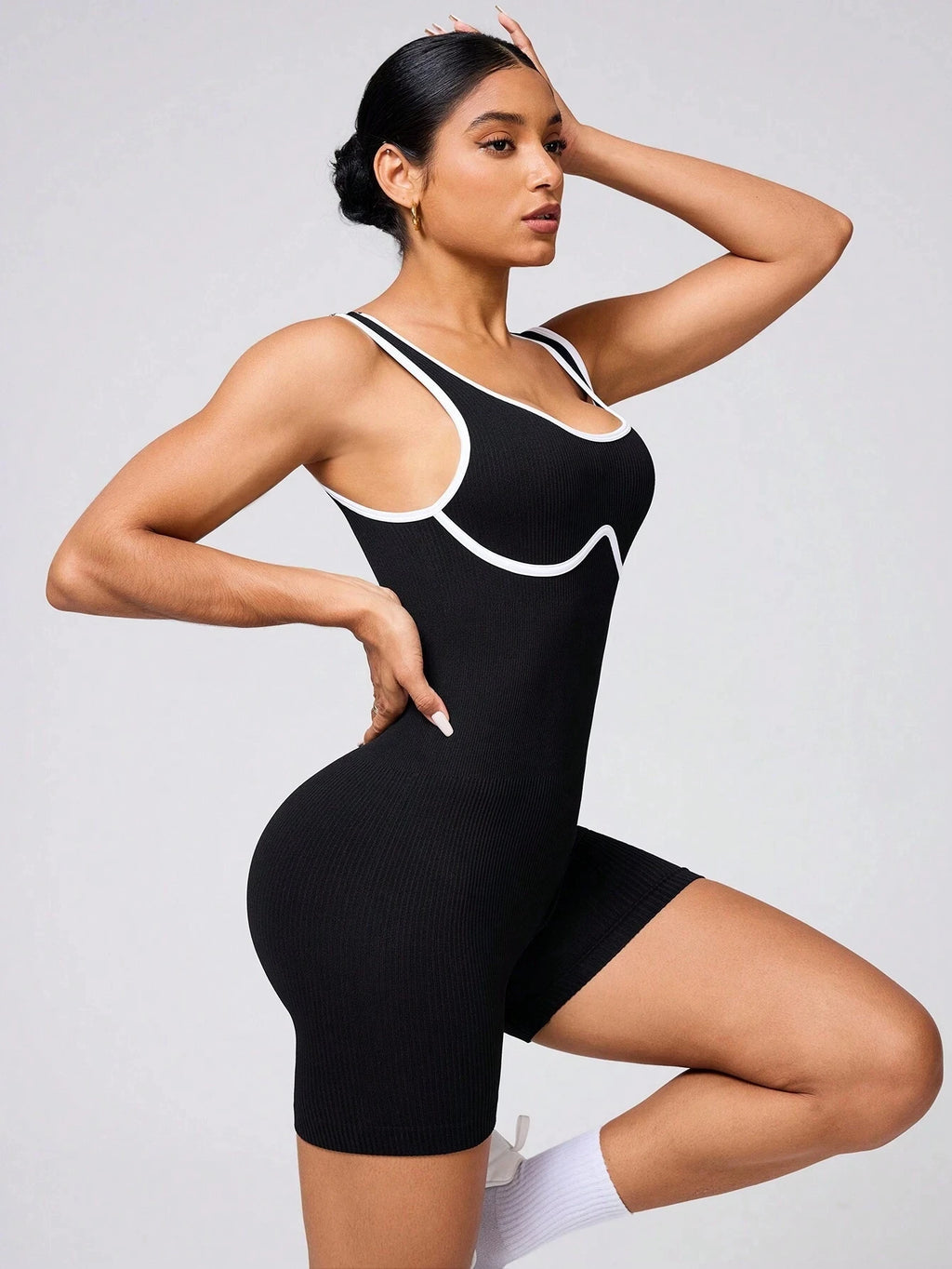 Women's Seamless One-Piece Yoga Bodysuit, High-Waisted Aerial Dance Leotard with Crossover Back, Color Block Sportswear for Pila