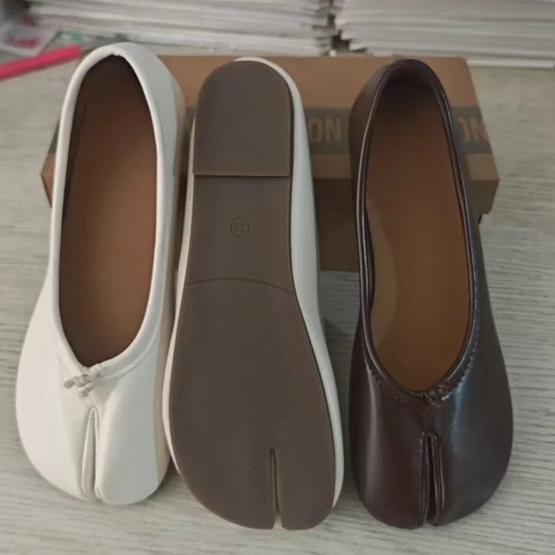Japanese Style Tabi Ninja Shoes Women Cozy Leather Flats Split Hoof Toe Loafers Femme Mary Jeans Mocasines Ladies Ballerina Shoe