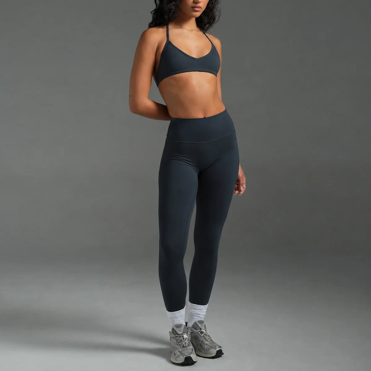 2PCS Women Yoga Set Solid Color Beautiful Back Hanging Neck Bra with Chest Pad Quick-Dry Fitness Running Shorts Yoga Set