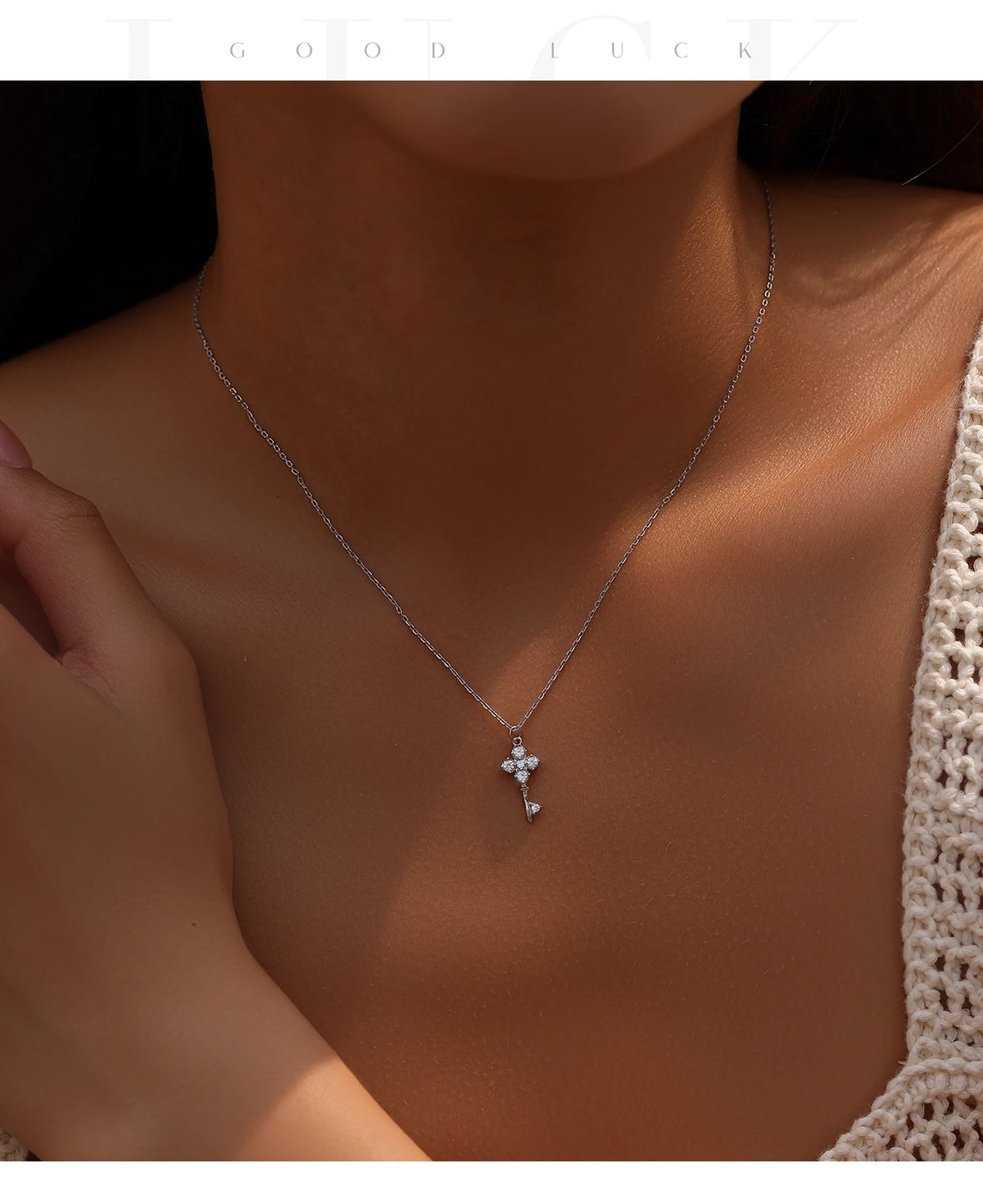 MODIAN D Color Moissanite Four Leaf Clover Key Pendant Necklace 925 Sterling Silver Lab Diamond Chain Fine Jewelry For Women