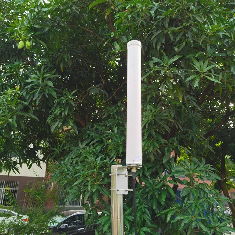 SignalPlus Universal Wide-Band 4G / LTE, 5G & WiFi Omni-Directional Outdoor Pole/Wall Mount Antenna for Verizon, AT&T, T-Mobile