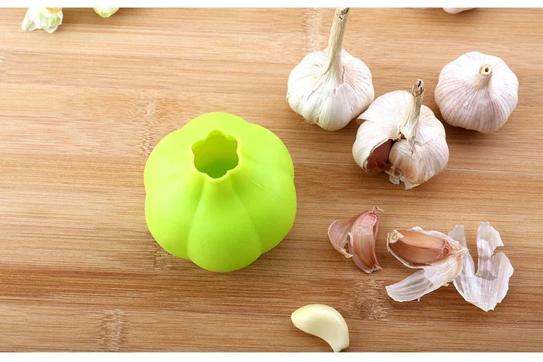 1pc Silicone Garlic Shaped Garlic Peeler Practical Kitchen Gadgets Garlic Zester Peeling Tool Color Random