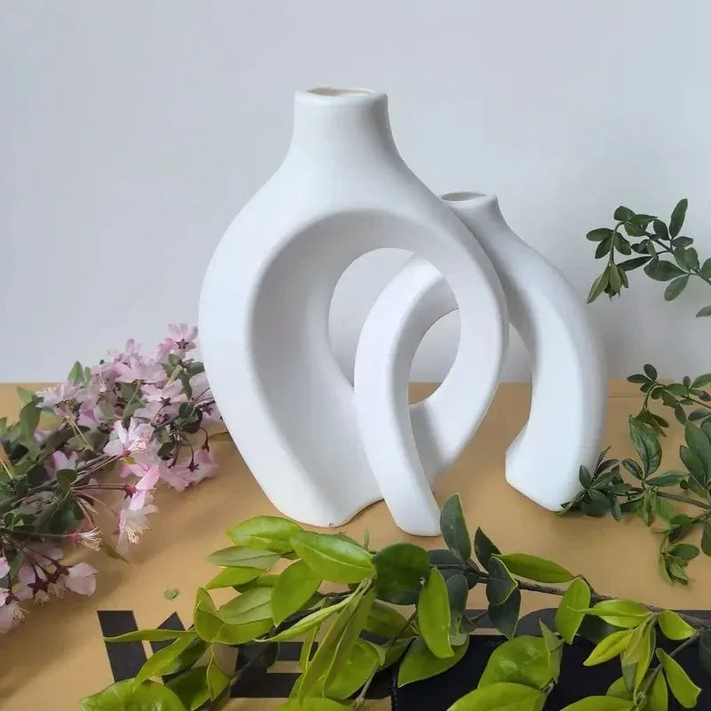 A Top-quality Plastic Vase Hollow Nordic Modern Vase Modern Home Decor Living Room Bookshelf Place Vases