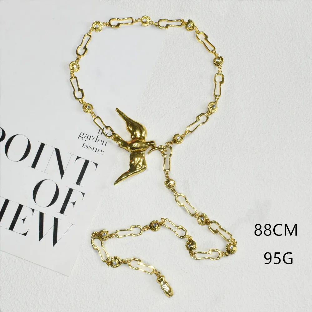 New Gorgeous Alloy Peace Dove Bird Long Chain Necklace For Women Jewelry Fashion Show Model Statement Necklace Accessories