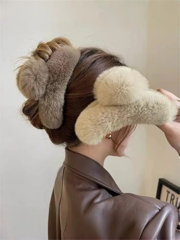 Oversized Plush Winter Clips For Thick Hair | Back-Of-The-Head Bun Styles | Soft And Warm Rabbit Fur Hair Accessories For Women