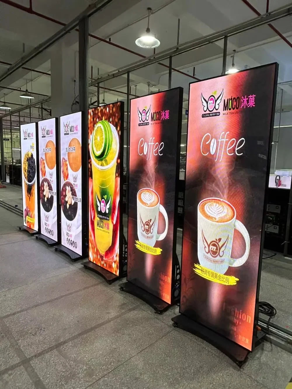 Indoor Foldable LED Poster Screen P1.8 P2 P2.5 Portable Digital Display Video Wall for Store Events Exhibition