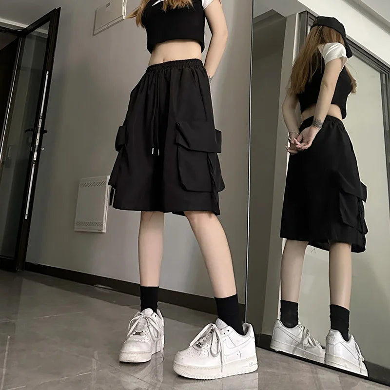 Women Casual Cargo Shorts High Waisted Loose Wide Leg Shorts Large Pockets Fashion Street Hip-hop Breathable Thin Summer Shorts