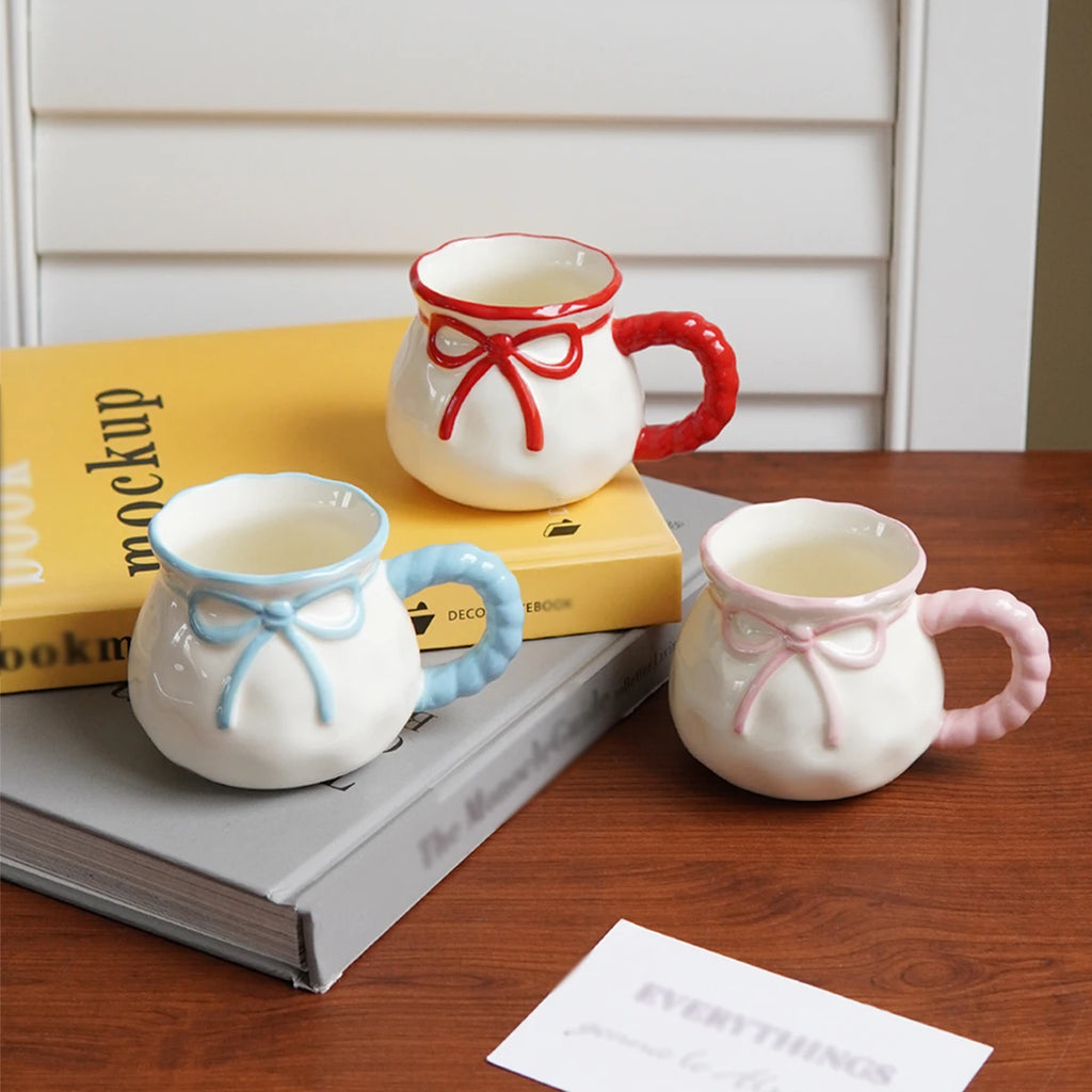 1Pc Ceramic Cup with Bowknot Design, Small Capacity Coffee Cup with Bowknot Handle, Household Daily Drinking Cup, Suitable for Afternoon Tea and Black Tea, Suitable for Espresso Cups in Restaurants and Cafes, Gift for Giving