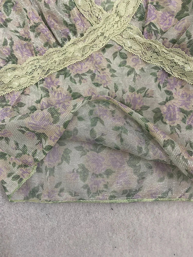 Summer women's retro floral vest with lace trim, V-neck adjustable sexy short vest, suitable for daily street casual Y2K vest