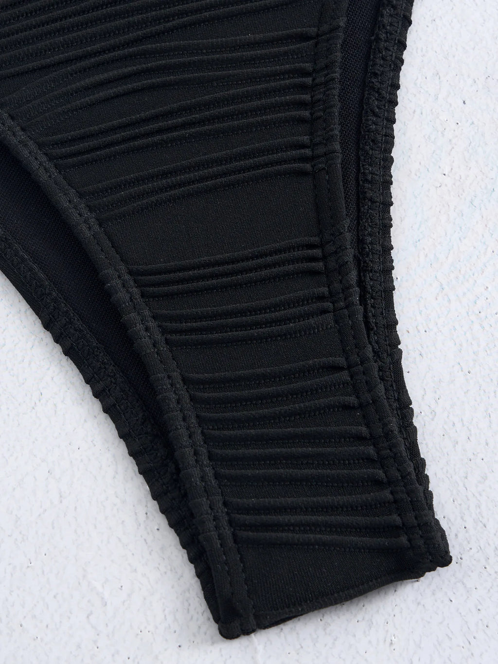 Color Block Ruched Bikini Swimsuit Thin Shoulder Straps Square Metal Ring Bikini Top Multi Strap Brief Fashion Bathing Suit