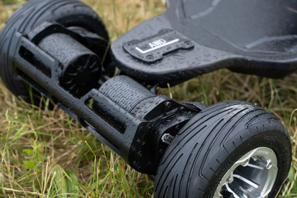 MEEPO Vader AWD Pro 7000W Electric Skateboard, 34mph 24mi 56% Hill Climb, 250kg Load IPX5, 3K Carbon 2.1h Charge
