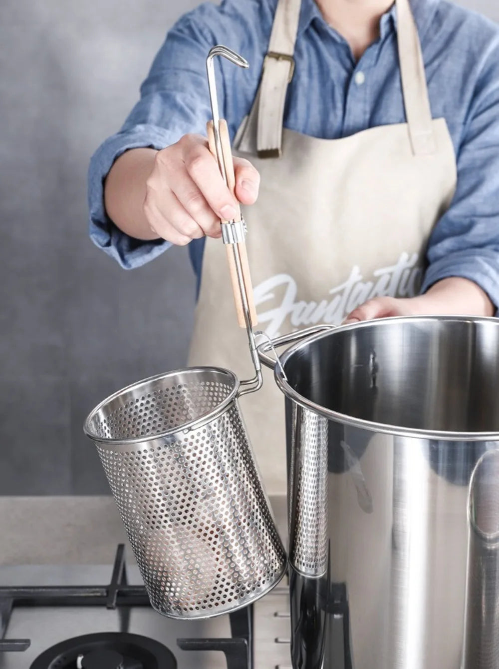 Durable Thickened Stainless Steel Funnel Kitchen Gadgets Wooden Handle Pasta Basket Strainer Multifunctional Noodle Funnel