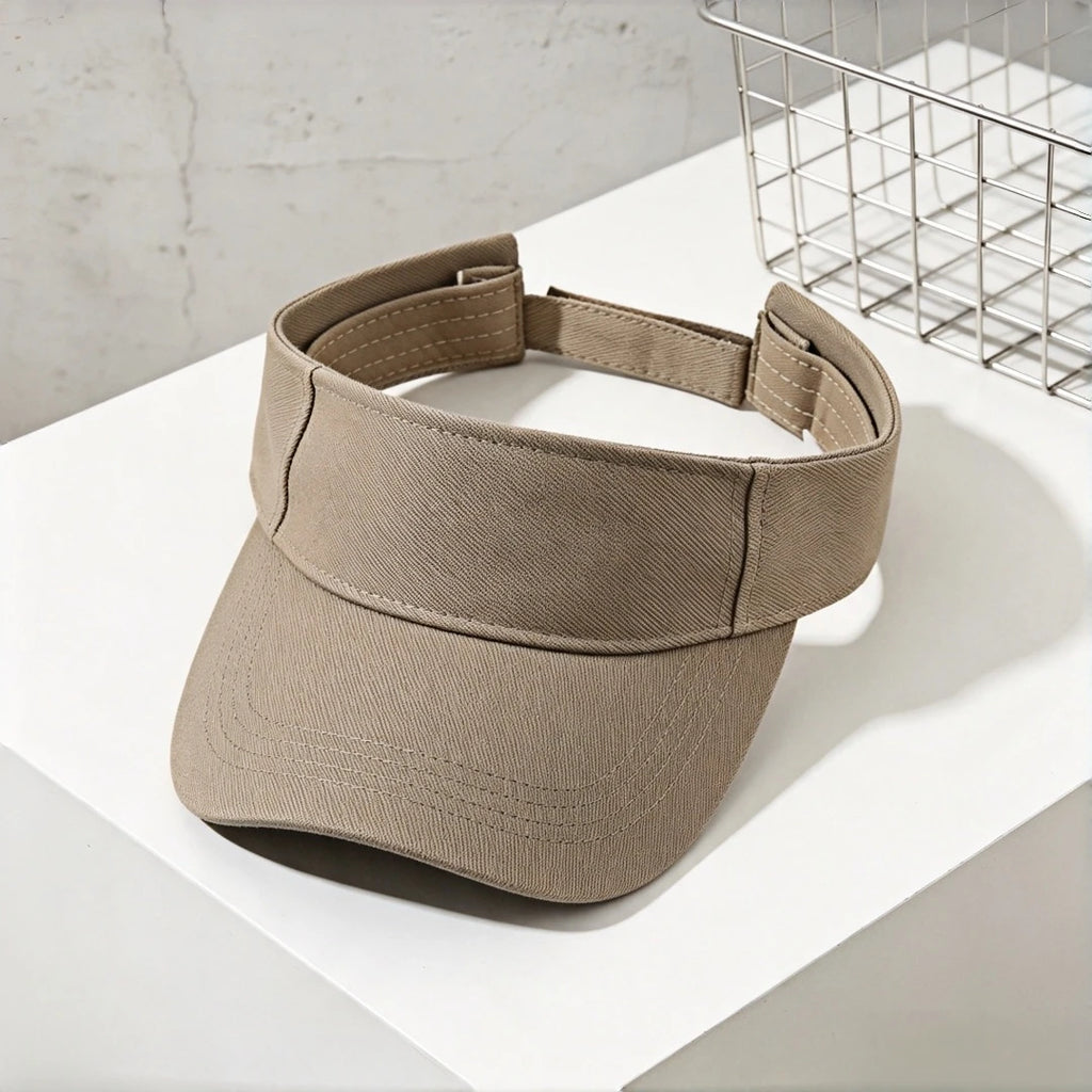 Solid-color brimless sun hat with adjustable snap fasteners. Sporty sun hat suitable for both men and women. Lightweight basebal