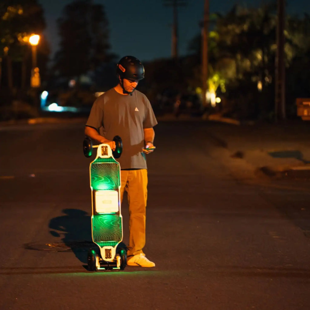 Meepo Hurricane 1500 series Top Speed: Up to 43 MPH / 70KPH Range: Up to 60 Miles / 100KM