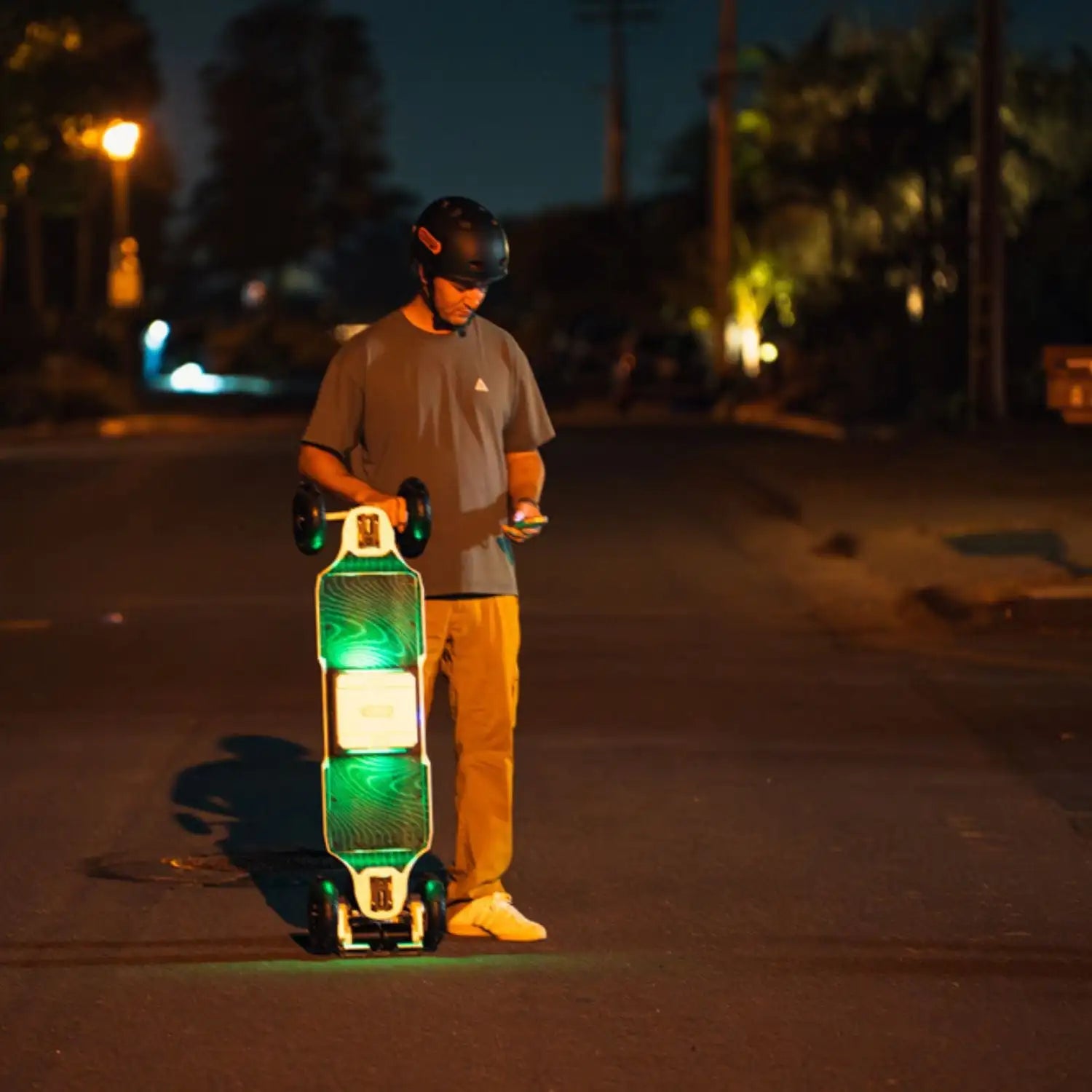 Meepo Hurricane 1500 series Top Speed: Up to 43 MPH / 70KPH Range: Up to 60 Miles / 100KM