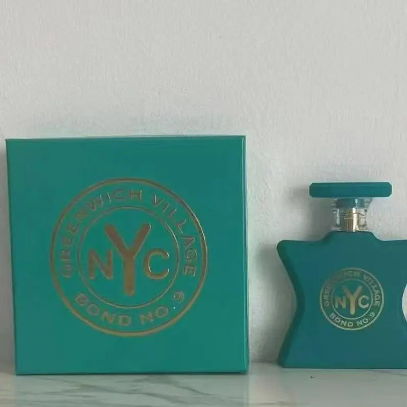 Greenwich Village captures NYC vibe, bright citrus‑lychee opening, jasmine‑peony floral heart, oakmoss‑musk base. Amber‑floral scent for free‑spirited modern urban wear.