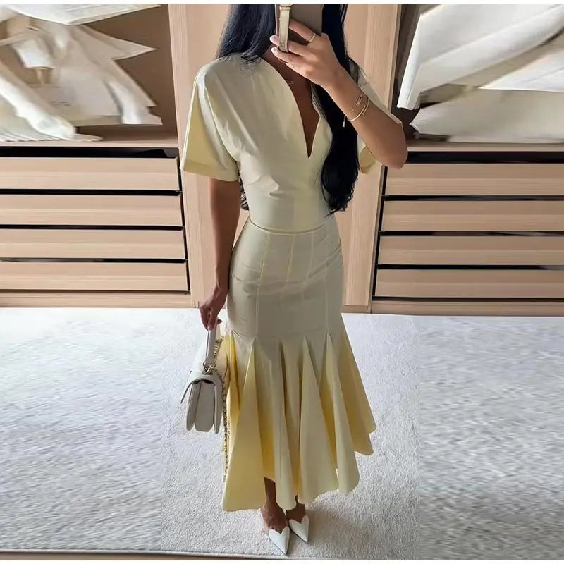 Elegant Pleated Waist-cinching Long Dress Women's Sexy V-neck Short Sleeve Bodycon Dresses 2026 Summer New Lady Solid Robes