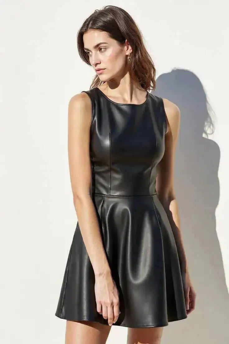 2025 New Women's Fashion Sexy Slim A-line Dress Round Neck Sleeveless Waist-cinching PU Leather Dress