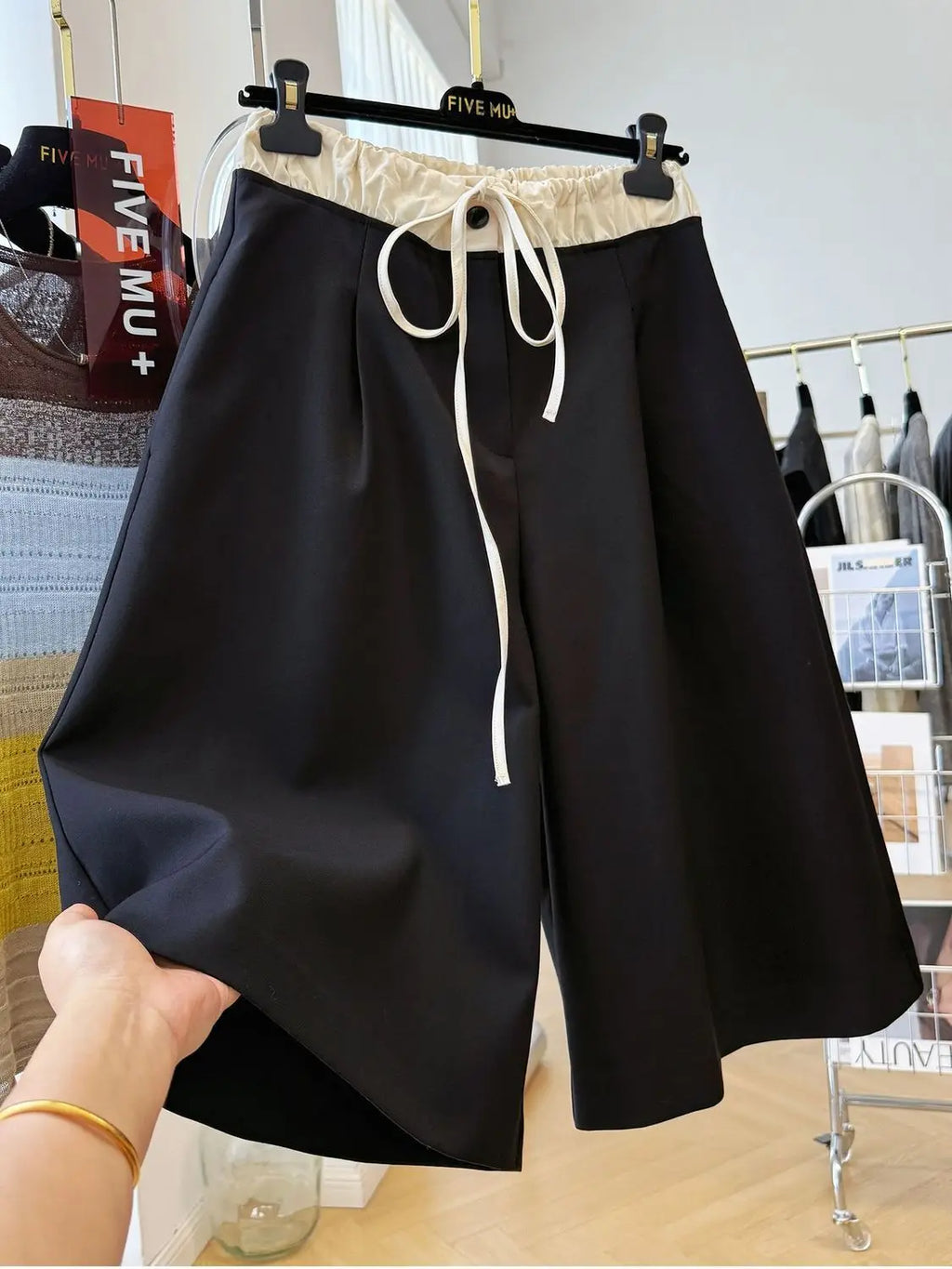 Women's Black Wide-Leg Shorts Contrast Elastic Waist Drawstring Loose Fit Casual Summer Bot